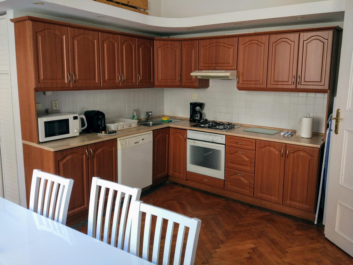 Apartments Tynska 7 Прага Экстерьер фото