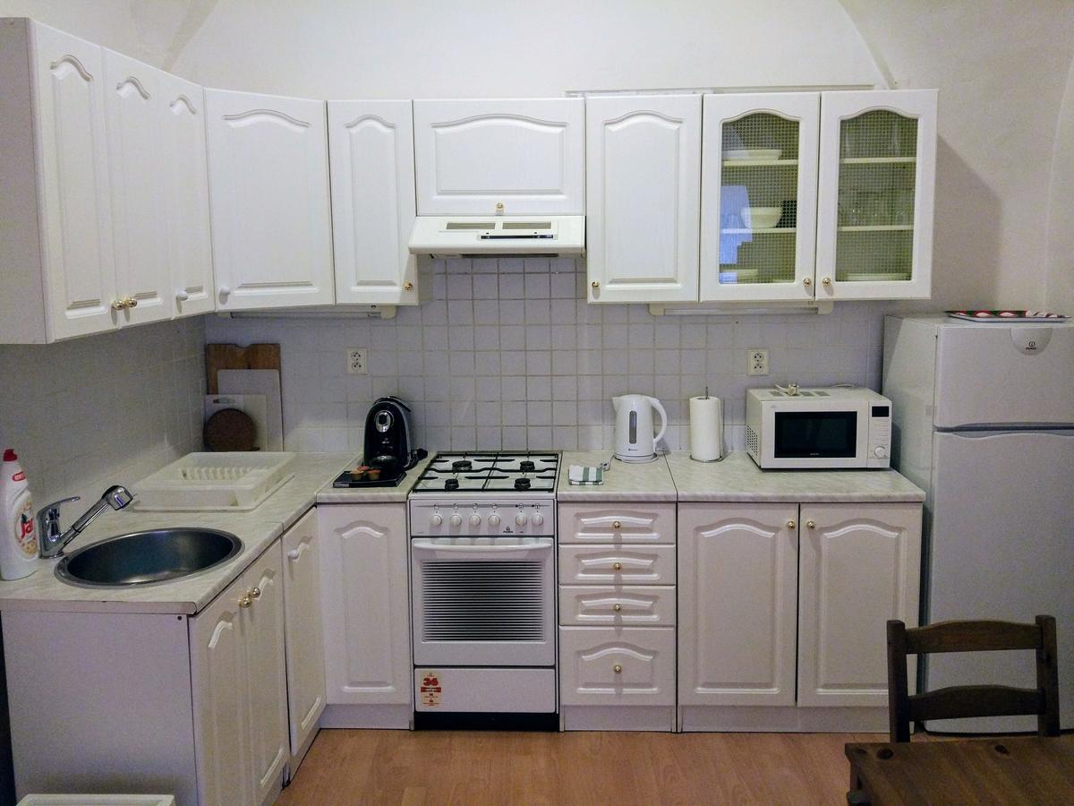 Apartments Tynska 7 Прага Экстерьер фото