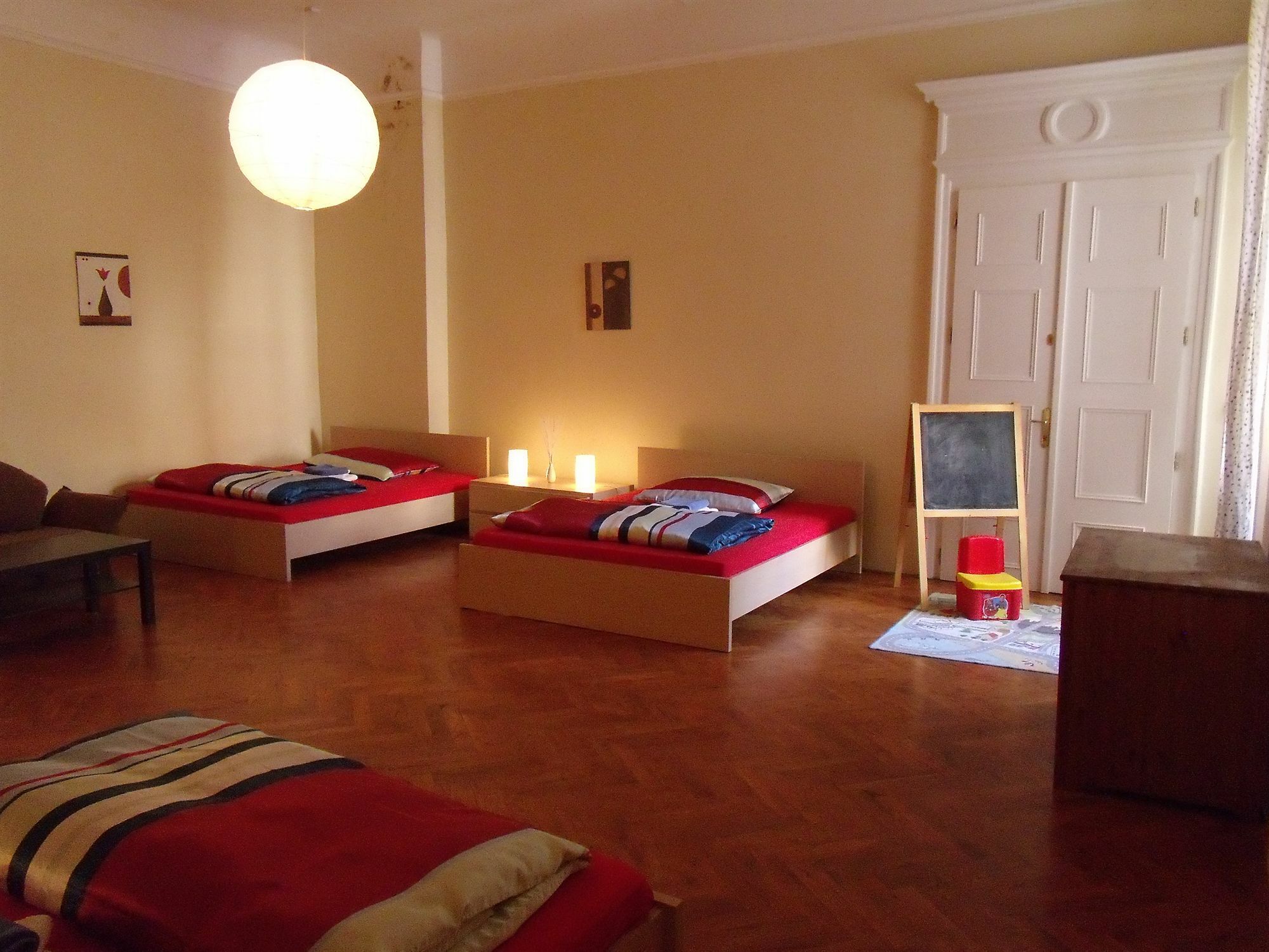 Apartments Tynska 7 Прага Экстерьер фото
