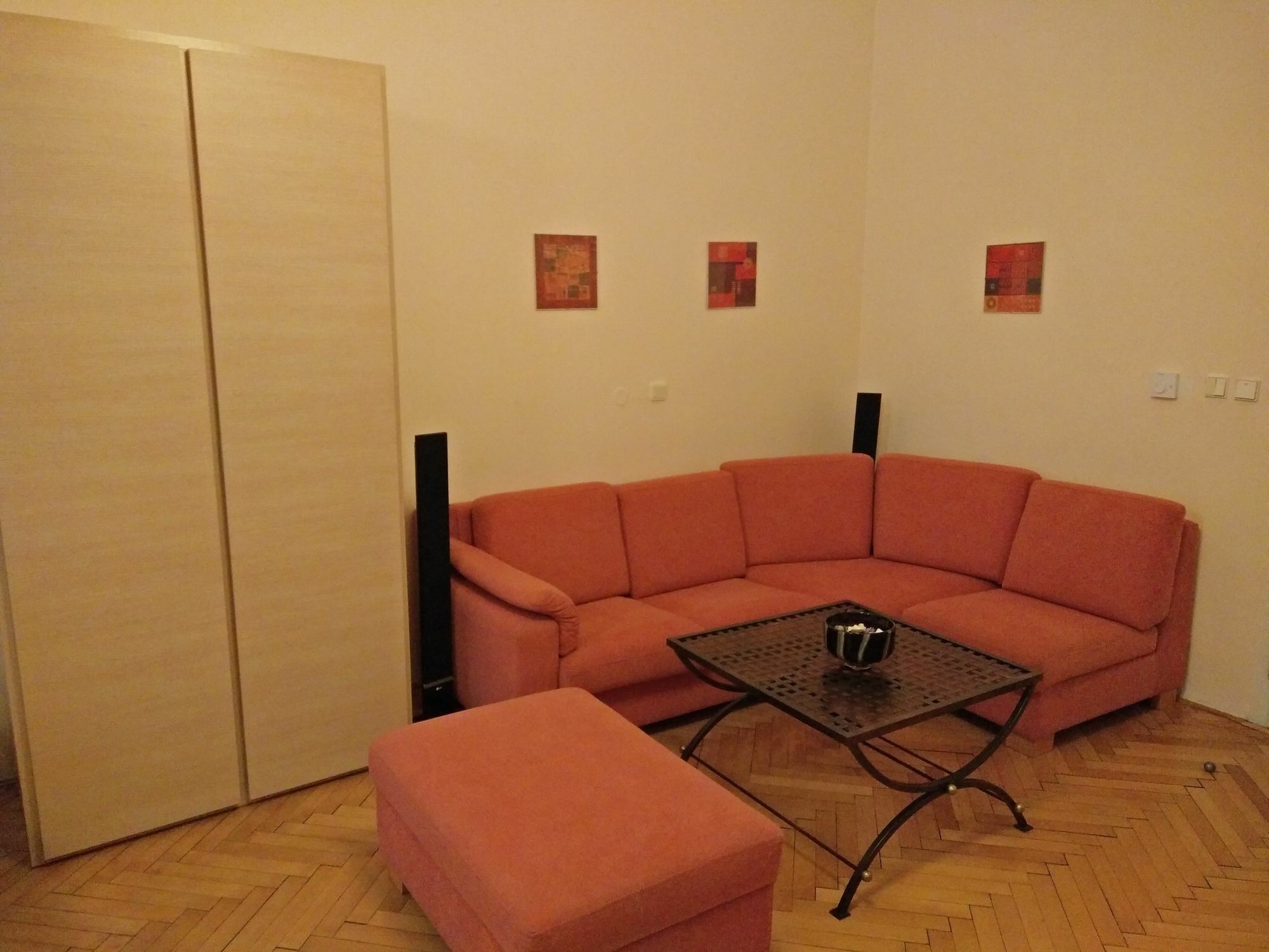 Apartments Tynska 7 Прага Экстерьер фото